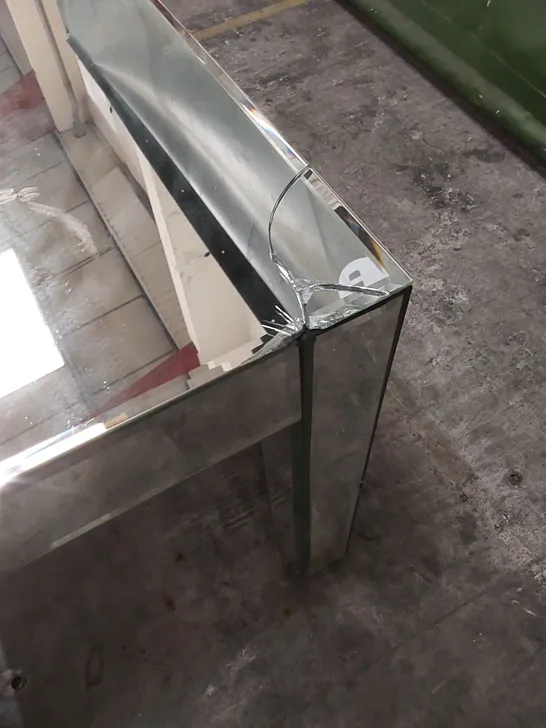 MIRRORED GLASS COFFEE TABLE 