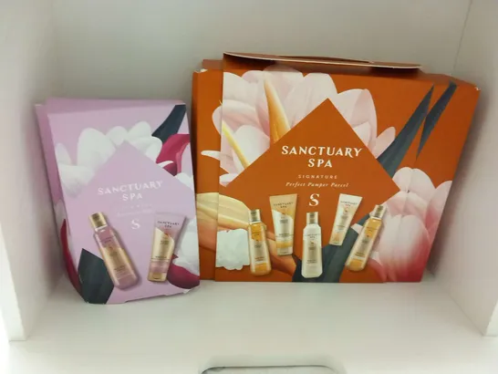 TWO ASSORTED SANCTUARY SPA PRODUCTS TO INCLUDE; PERFECT PAMPER PARCEL AND LILY AND ROSE FAVOURITES