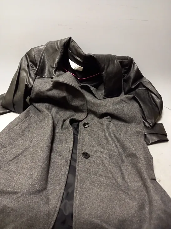 HELEME BERMAN BLACK BUTTON JACKET - SIZE 10