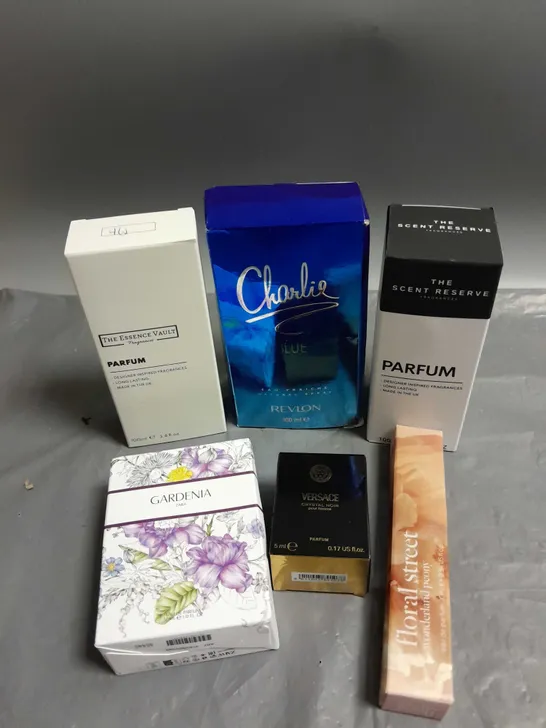 BOX OF APPROXIMATELY 6 ASSORTED BOXED FRAGRANCES TO INCLUDE - CHARLIE BLUE EAU FRAICHE - VERSACE CRYSTAL NOIR - ZARA GARDENIA - ETC - COLLECTION ONLY