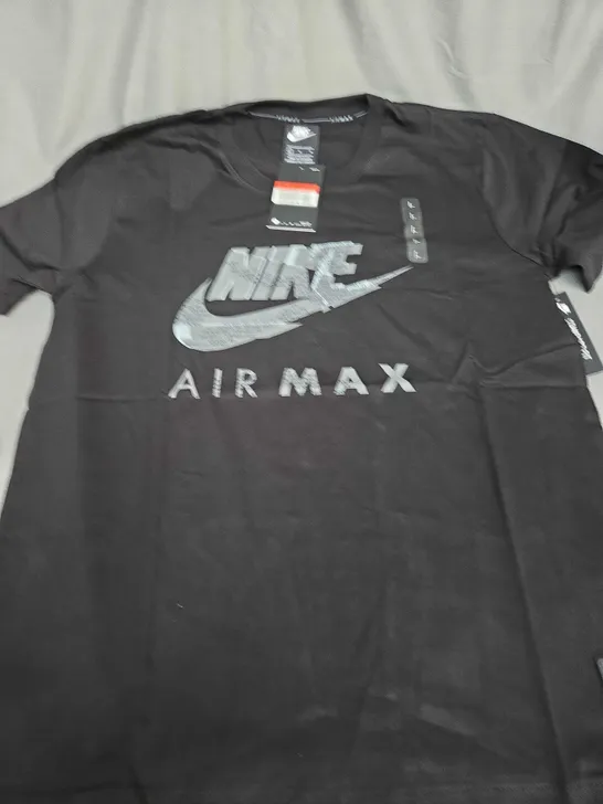 NIKE AIR MAX GRAPHIC T-SHIRT SIZE L