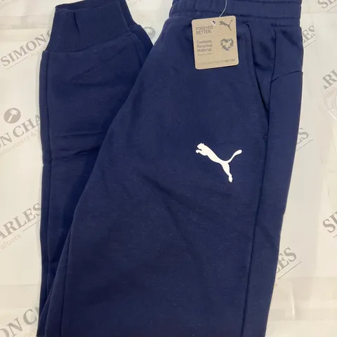 PUMA ESSENTIALS LOGO PANTS IN NAVY SIZE S