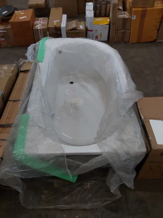 X 900mm STRAIGHT SINGLE ENDED BATH 4532571Simon Charles Auctioneers
