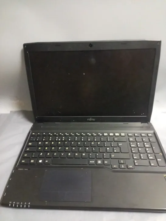 FUJITSU LIFEBOOK A544 15 INCH I5-4210M 2.60GHZ