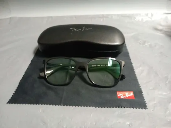 RAY -BAN RB7066 2000 GLASSES