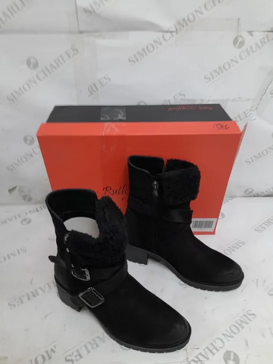 BOXED RUTH LANGSFORD CASUAL BOOTS, BLACK - SIZE 3