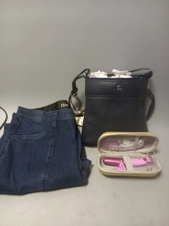 APPROXIMATELY 10 HOME, HEALTH AND CLOTHING ITEMS TO INCLUDE HANDBAG, JEANS AND HAIR REMOVAL TOOL