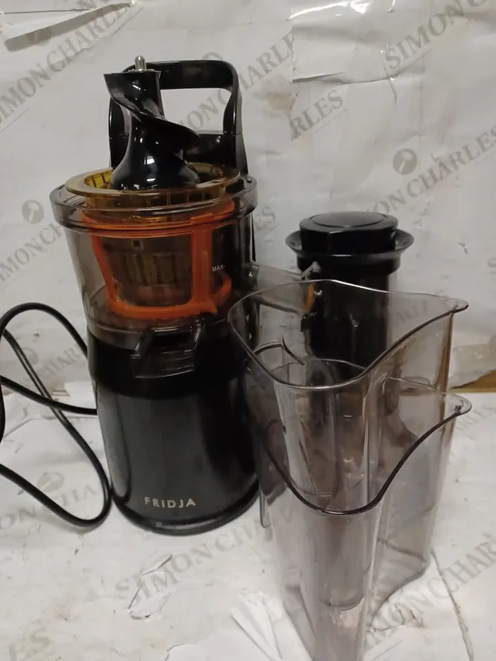 FRIDJA MASTICATING JUICER - BLACK (F1900)