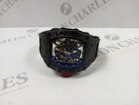 2 X ASSORTED WATCHES. INCLUDES A UNBRANDED WATCH & RICHARD MILLE MEN'S WATCH 