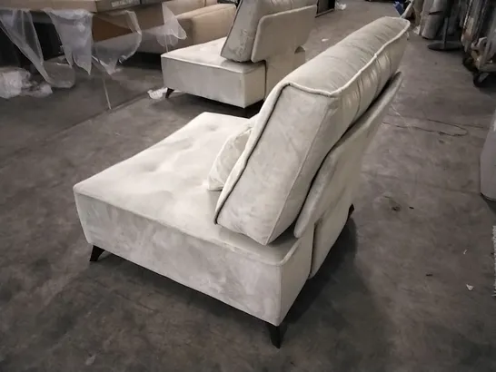 BRAND NEW ITALIAN MADE PAIR OF FAMA ARIANNE ARMLESS SEATS WITH SCATTER CUSHIONS  RRP £2000