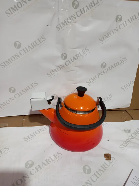 LE CREUSET KONE STOVE-TOP KETTLE 