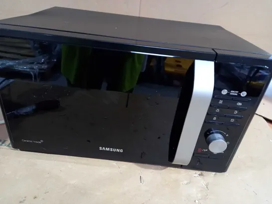 SAMSUNG 23 LITRE SOLO MICROWAVE - BLACK RRP £129.99