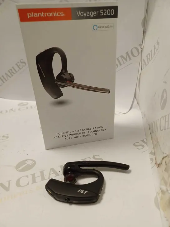 PLANTRONICS VOYAGER 5200 BUILT IN ALEXA