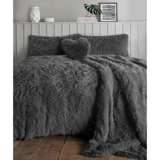 ALLPORT DUVET COVER SET COLOUR: CHARCOAL SIZE: DOUBLE