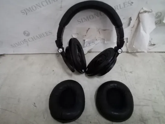 BOXED AUDIO TECHNICA HEADPHONES 