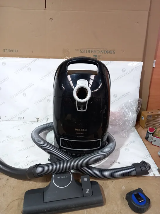 MIELE COMPLETE C3 VACUUM