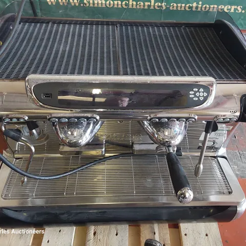 TRADITIONAL FAEMA EMBLEMA COFFEE MACHINE