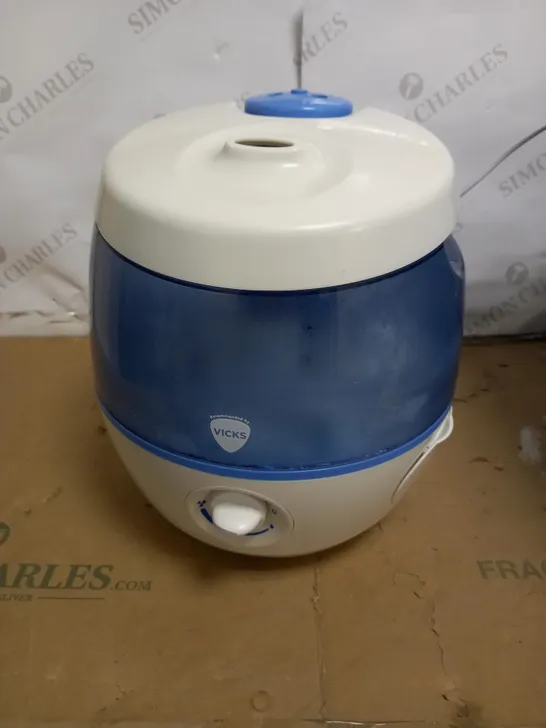 VICKS VUL575 SWEET DREAMS COOL MIST HUMIDIFIER WITH IMAGE PROJECTOR