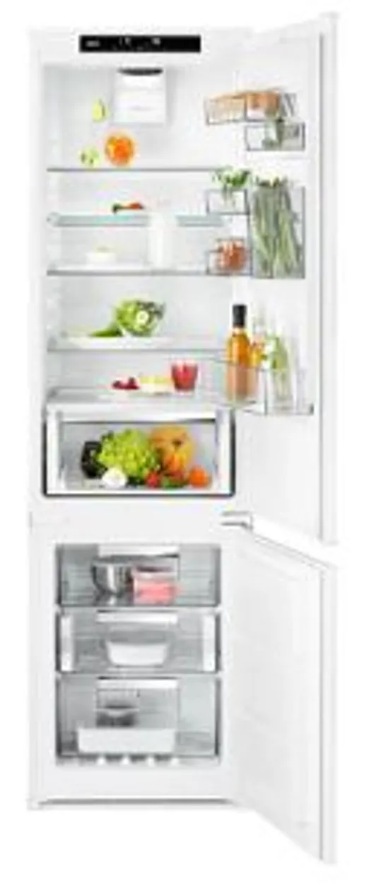 AEG INTEGRATED 70/30 FROST FREE FRIDGE FREEZER Model SCE819E7TS RRP £1059