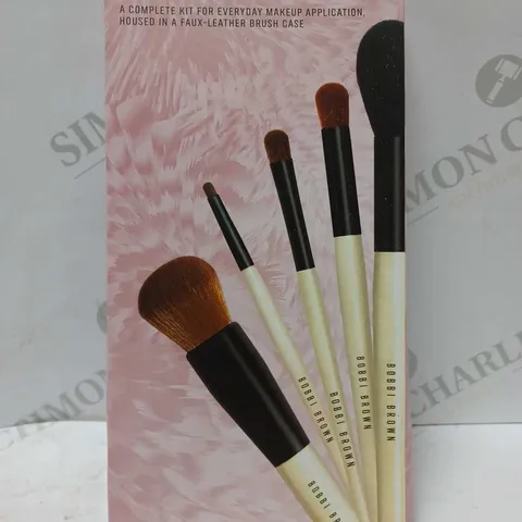 BOBBI BROWN THE LUXURY BRUSH SET 