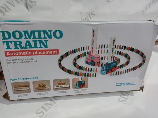 BOXED DOMINO TRAIN