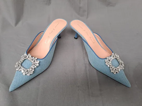 BOXED PAIR OF NEVER FULLY DRESSED EMBELLISHED DENIM CITY MULES IN BLUE SIZE 6