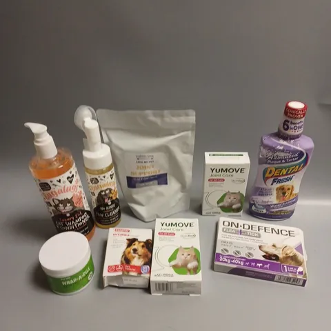 APPROXIMATELY 15 ASSORTED PET SUPPLIES/CARE PRODUCTS TO INCLUDE YU MOVE JOINT CARE, BUGALUGS SHAMPOO, DENTAL FRESH ETC 