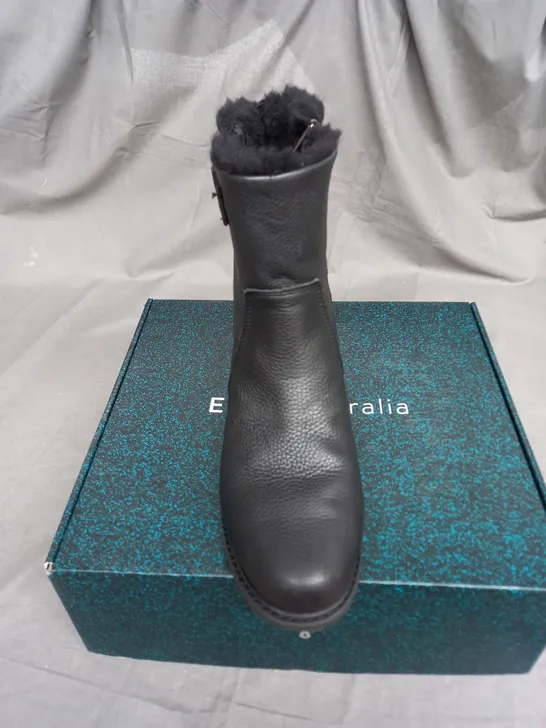 EMU AUSTRALIA BYRON BOOT IN BLACK SIZE 6