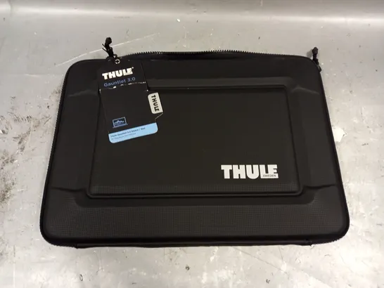 THULE GAUNTLET 3.0 SLEEVE FOR 15" MACBOOK PRO RETINA