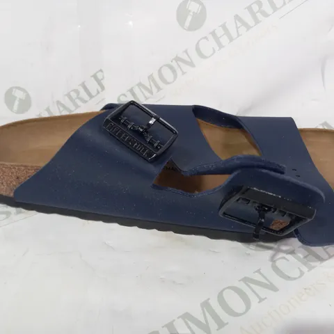 PAIR OF BIRKENSTOCK ARIZONA BS SANDALS IN BLUE UK SIZE 8