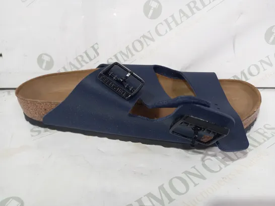 PAIR OF BIRKENSTOCK ARIZONA BS SANDALS IN BLUE UK SIZE 8