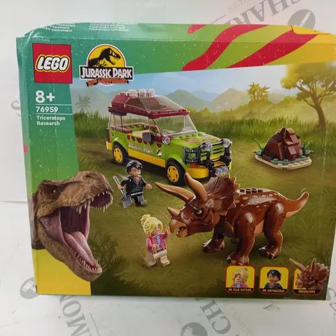 BOXED LEGO JURASSIC PARK TRICERATOPS RESEARCH - 76659