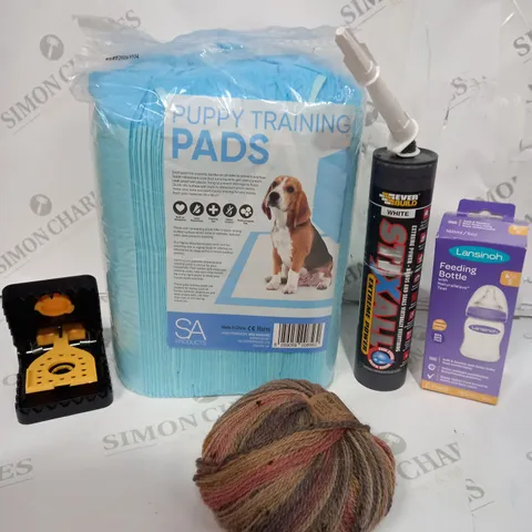 BOX OF APPROXIMATELY 10 ASSORTED ITEMS TO INCLUDE PUPPY TRAINING PADS, FEEDING BOTTLE, MOUSE TRAP ETC