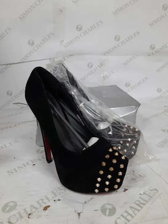 CASSANDRA PLATFORM STILLETO HEEL IN BLACK SUEDE WITH GOLD SPIKES AND RED SOLE SIZE 6