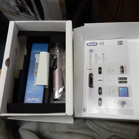 ORAL-B IO9 ELECTRIC TOOTHBRUSH