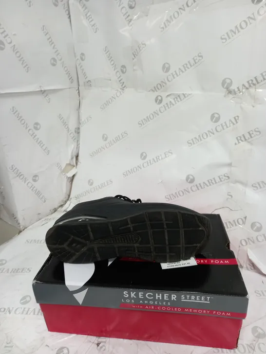 SKECHER UNO 2 TRAINER SIZE 11