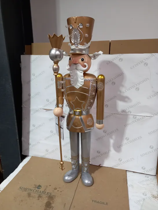 BOXED THREE KINGS INLIT GIANT NUTCRACKER (COLLECTION ONLY) RRP £129.99