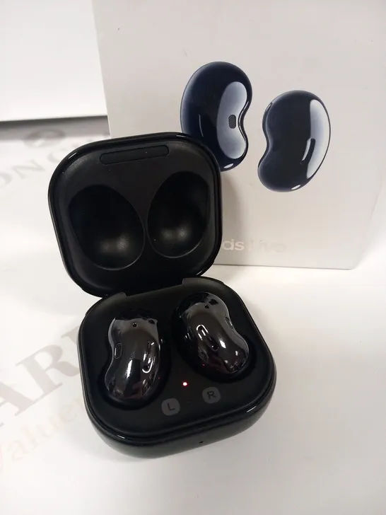 BOXED SAMSUNG GALAXY BUDS LIVE EARBUDS