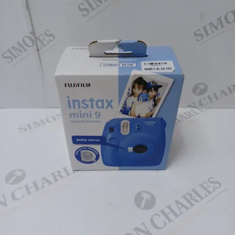 BRAND NEW BOXED FUJIFILM INSTAX MINI 9 INSTANT CAMERA