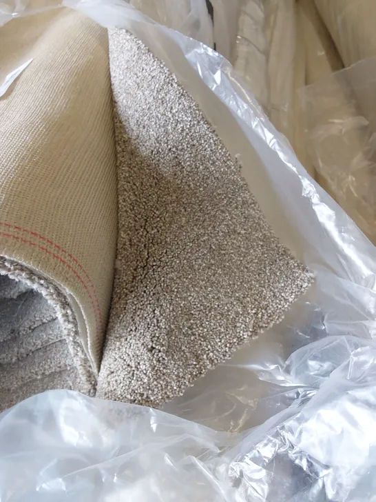 ROLL OF QUALITY FIRST IMPRESSIONS FRESH CARPET // SIZE: APPROX 5 X 5.45m