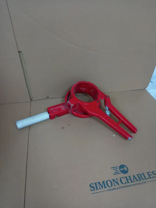 UNBRANDED DRAIN PIPE CUTTER & CHAMFERING TOOL