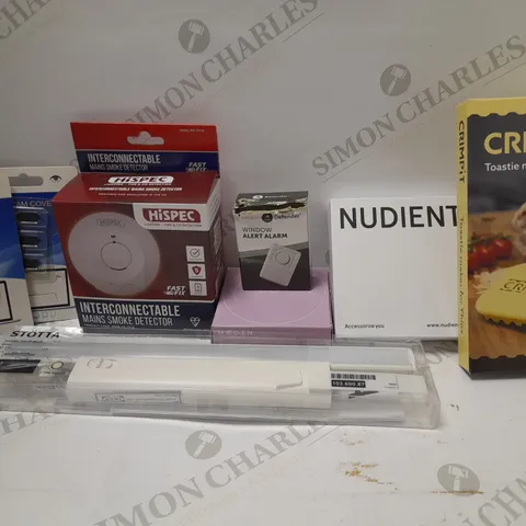 LOT OF APPROX 7 ASSORTED HOUSEHOLD ITEMS TO INCLUDE INTERCONNECTABLE MAINS SMOKE DETECTOR, DEFENDER ALART ALARM, CRIMPIT TOASTIE MAKER FOR THINS, ETC