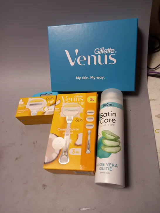 BOXED VENUS GILLETTE SET