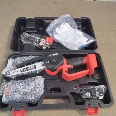 BOXED SEESII 6" MINI CHAINSAW, CARRY CASE, 2 BATTERY'S AND SPARE CHAIN