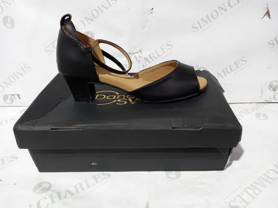 BOXED PAIR OF DANCEAND SWAY HEELS IN BLACK UK SIZE 5