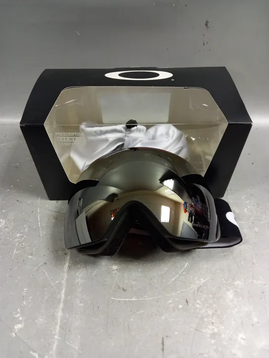 OAKLEY FLIGHT DECK XL SNOW GOGGLES 