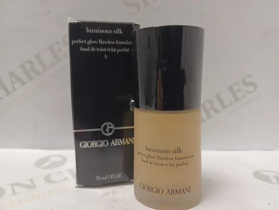 GIORGIO ARMANI LUMINOUS SILK FOUNDATION 30ML – 04 LIGHT