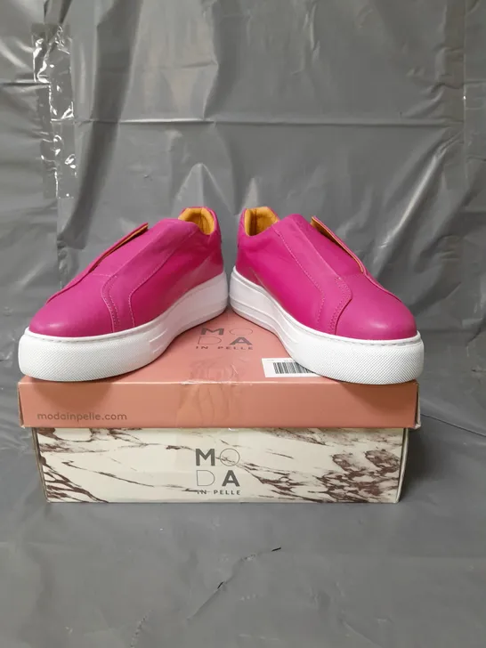 MODA IN PELLE ALBER LEATHER SLIP ON TRAINERS PINK SIZE 5 