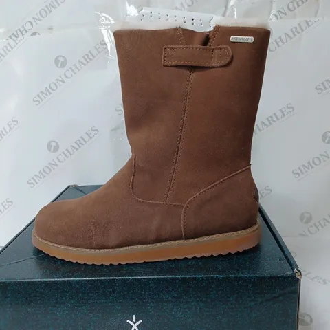 EMU ELECTRA WATERPROOF BOOT OAK SIZE 8