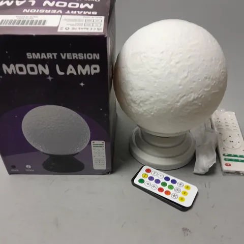 BOXED MOON LAMP 